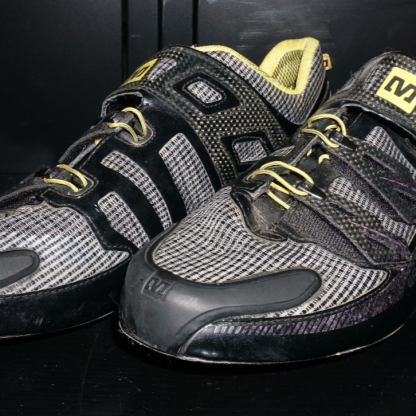 Mavic Road Cycling Shoes EU 44 US 10.5 Black Yellow Carbon Sole Bike Shoes