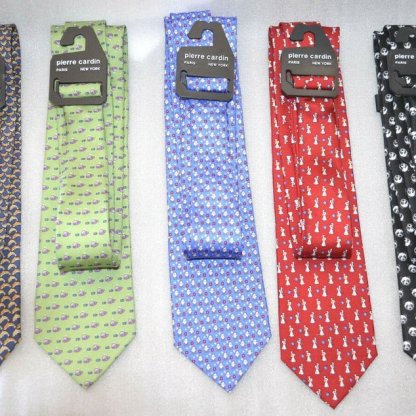 NEW LOT OF 5 PIERRE CARDIN 100% SILK TIES. (1)