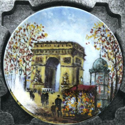 LIMOGES FRENCH COLLECTORS PLATE " L'ARC DE TRIOMPHE' DE LOUIS DALI